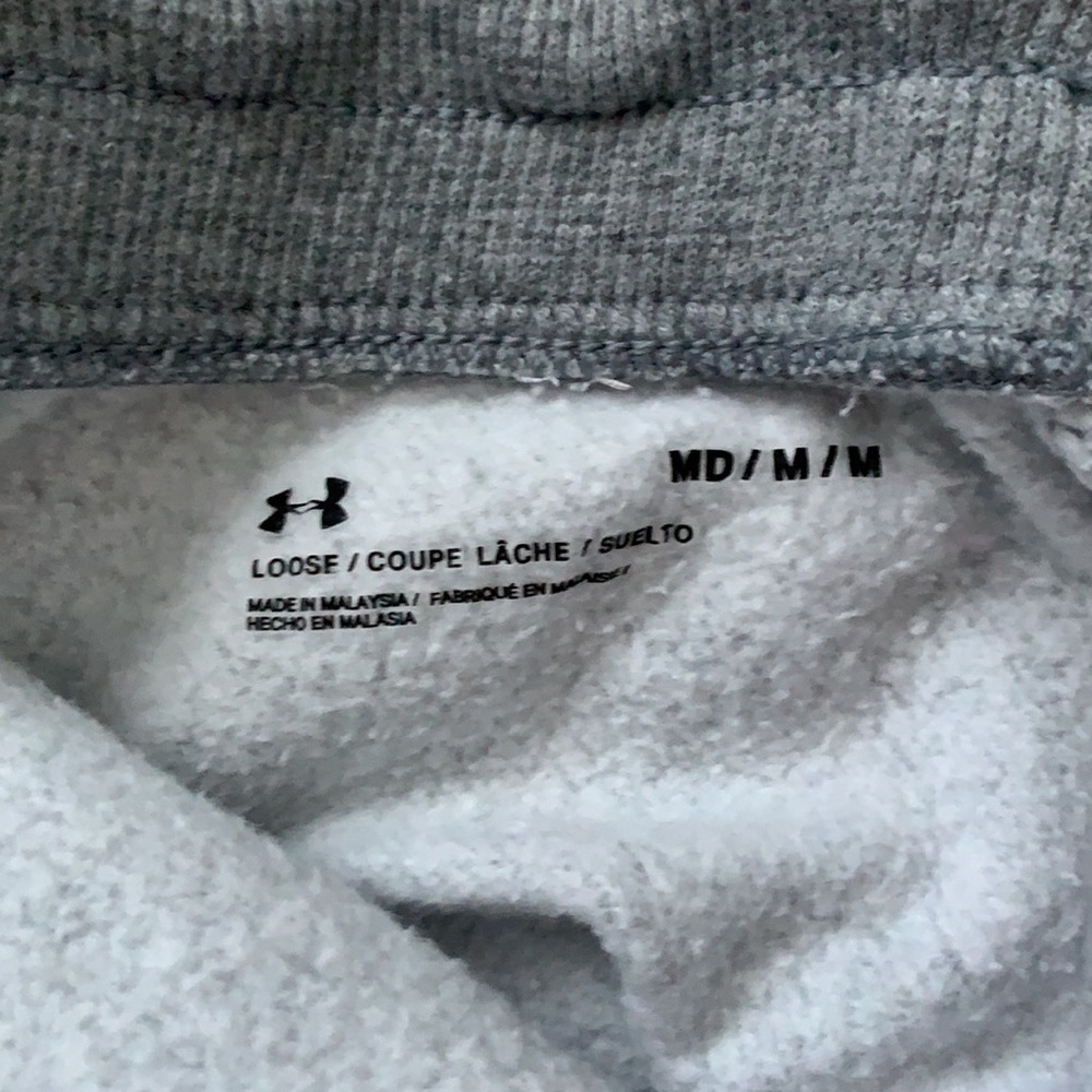 under armor joggers w/ lettering down one leg - Picture 3 of 4